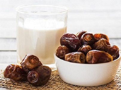 666x444- date & Milk